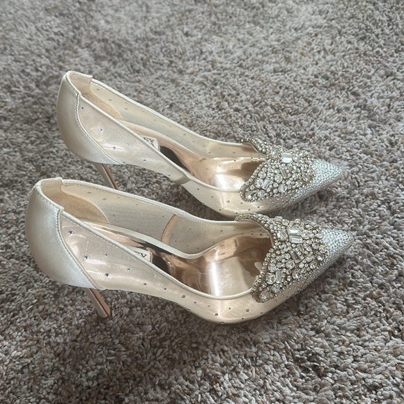 Badgley Mischka embellished heels - Picture 3 of 4